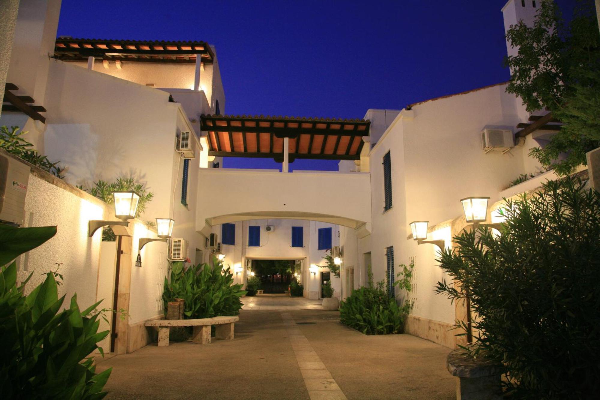 Hotel Slovenska Plaza Standard Budva Exterior photo