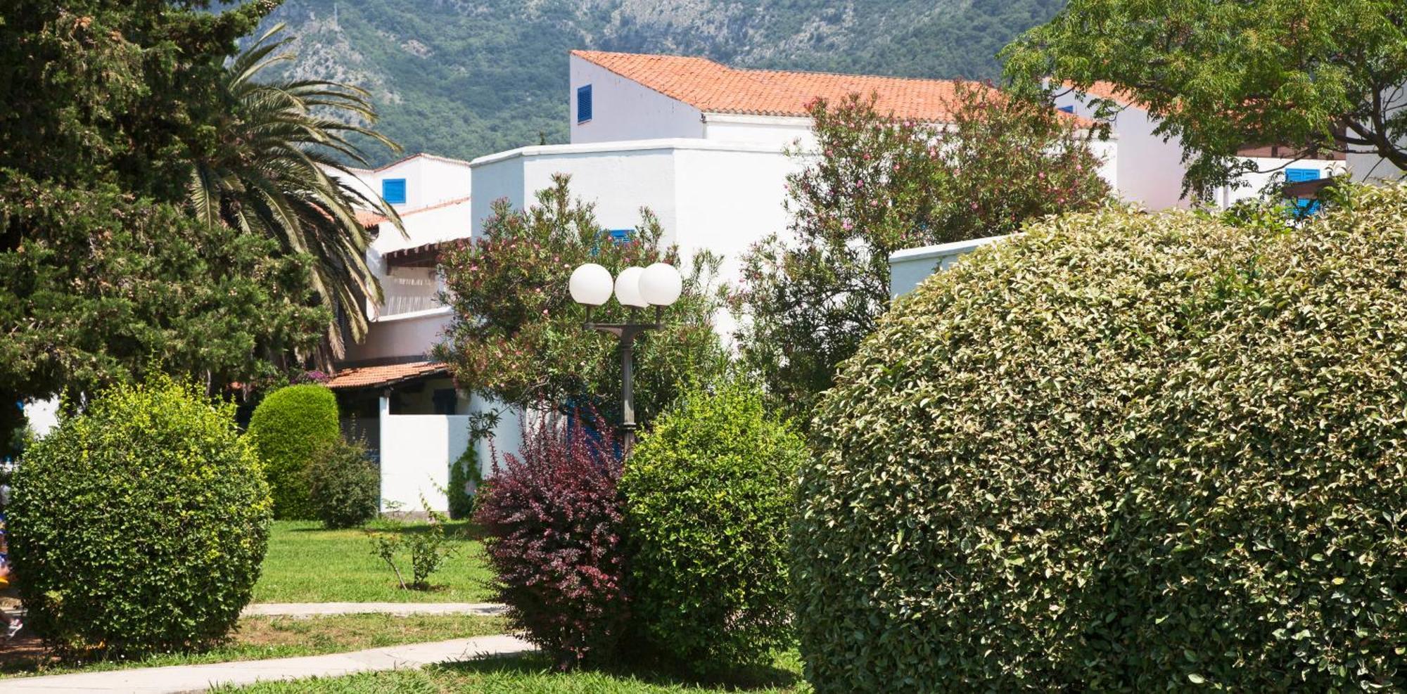 Hotel Slovenska Plaza Standard Budva Exterior photo