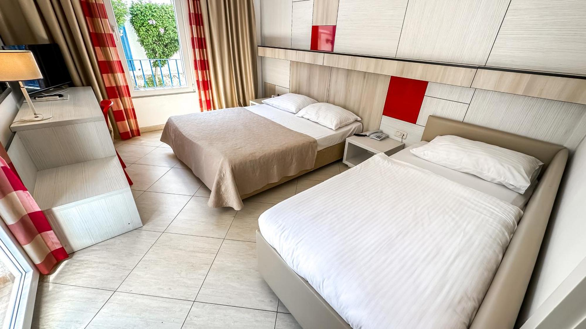 Hotel Slovenska Plaza Standard Budva Exterior photo