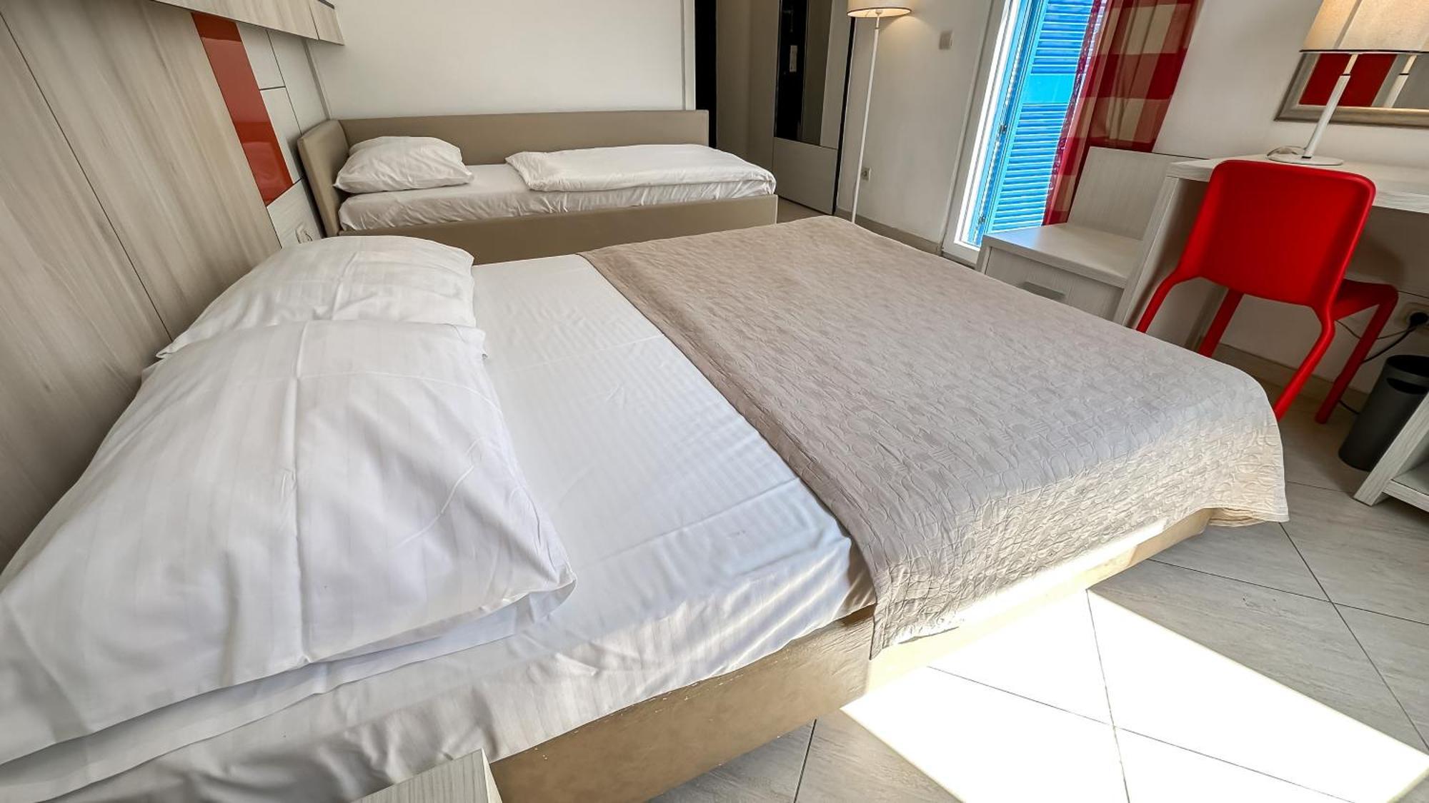 Hotel Slovenska Plaza Standard Budva Exterior photo