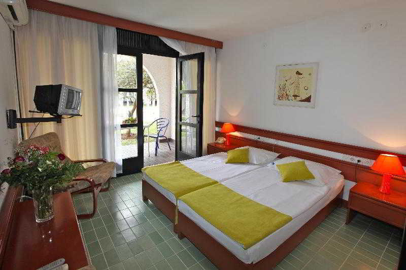 Hotel Slovenska Plaza Standard Budva Exterior photo
